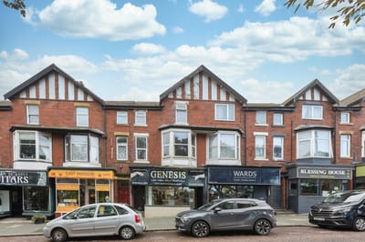 Preview of property Flat 2 18 The Crescent, Lytham St Annes, FY8 1SZ