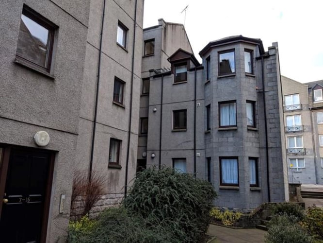 Main view of property at 25 Cherrybank Gardens, Aberdeen, AB11 6FJ