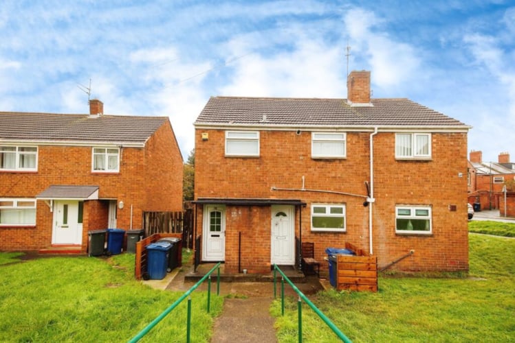 Main view of property at 78 Ravensworth Terrace, South Shields, Tyne and Wear, NE33 4JX
