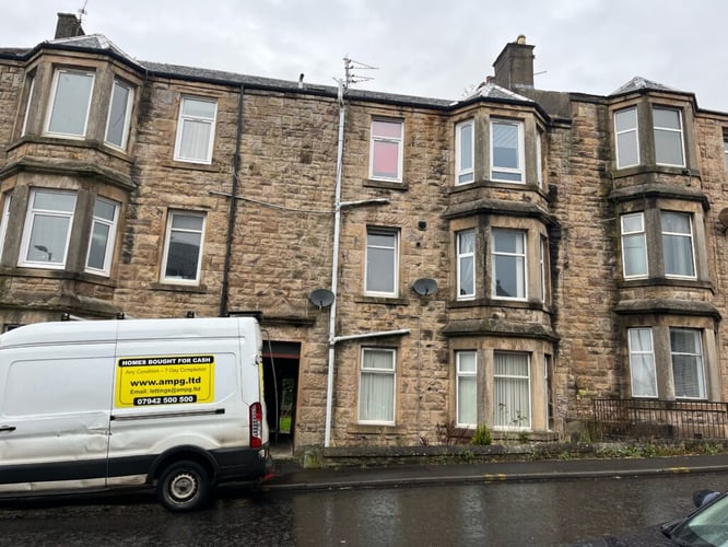Main view of property at 15 Towend Top Left, Dalry, KA24 4AA
