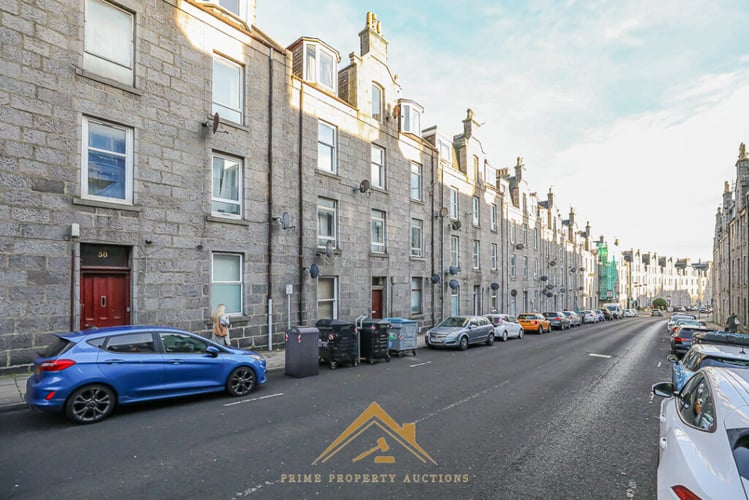 Main view of property at 48 Esslemont Avenue, Flat 6, Aberdeen, AB25 1SQ