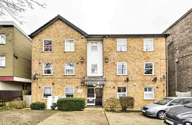 Main view of property at Flat 4 Harrowgate Courts 80 Burnt Ash Hill, London, SE12 0HJ