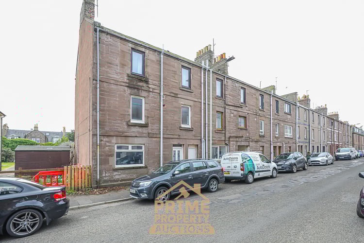 Main view of property at 40 Union Street, Montrose, DD10 8PY