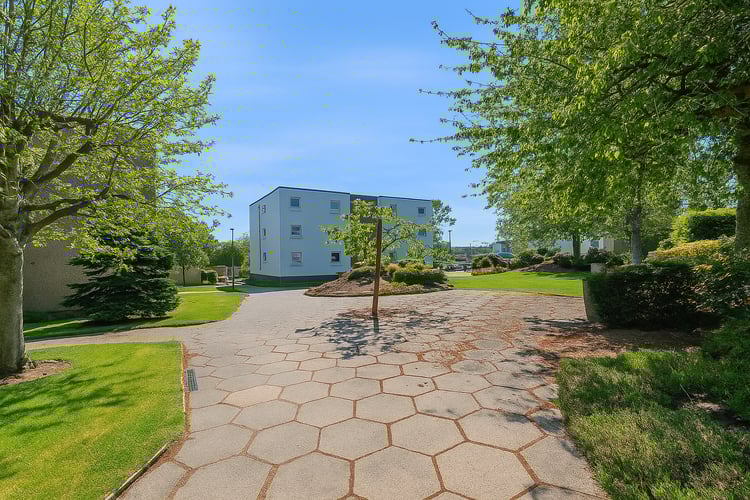 Main view of property at 49 Grampian Gardens, Aberdeen, AB21 7LF