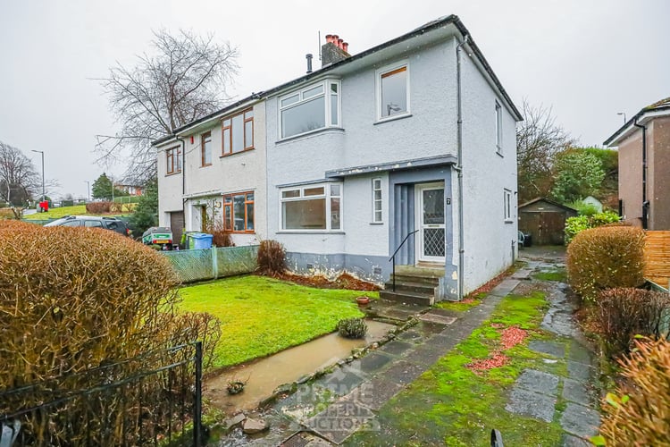Main view of property at 7 Orchard Park Avenue, Giffnock, G46 7BQ