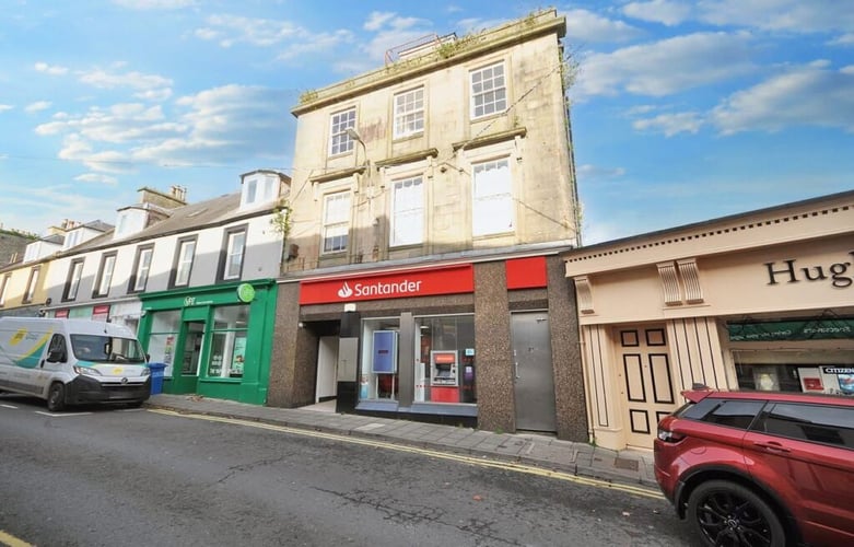 Main view of property at 32 George Street, Flat 2, Stranraer, DG9 7RL
