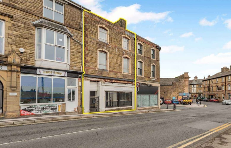 Main view of property at 2 Station Buildings, Carnforth, LA5 9BS