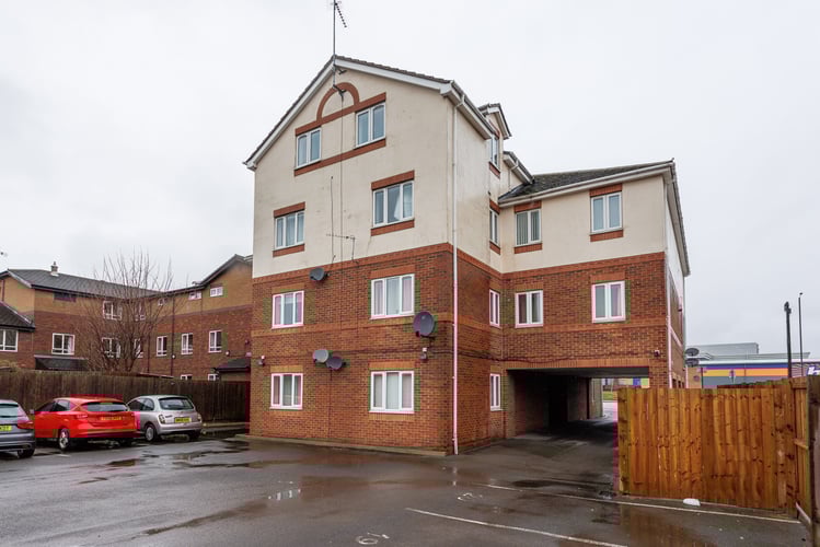 Main view of property at 1 Ironstone Court, Middlesbrough, TS6 9QG