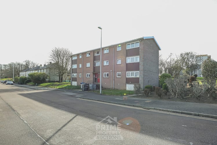 Main view of property at 625 Clifton Road, Aberdeen, AB24 4EN