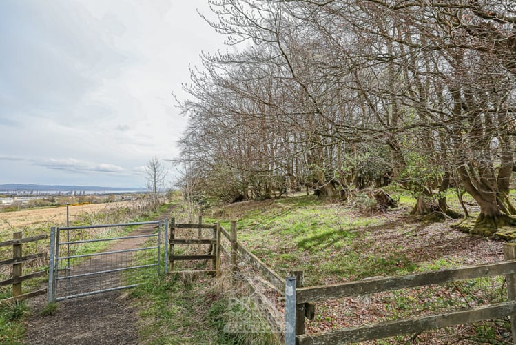 Land At Fairhaven Terrace, Readingmuirhead, FK2 0DX