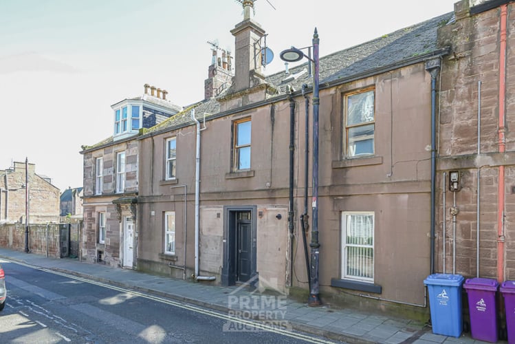Main view of property at 16 John Street, Montrose, DD10 8LZ