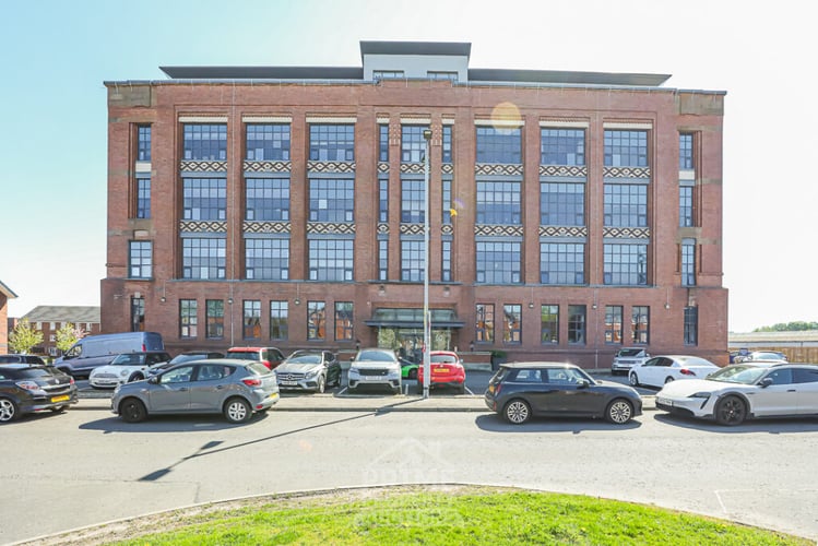 Main view of property at Flat 1/9 60 Inverlair Avenue, Glasgow, G43 2AS