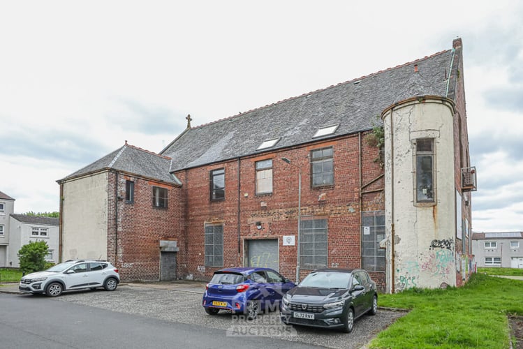 Main view of property at 8 Harmony Square, Glasgow, G51 3LW