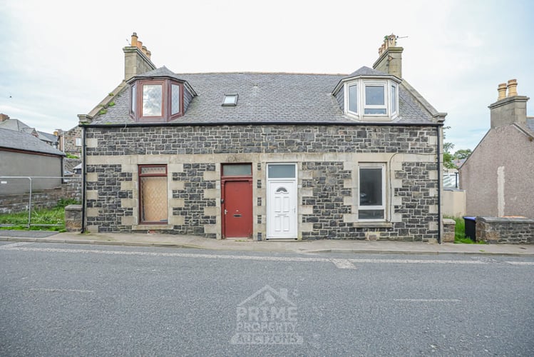 Main view of property at 82 Duff Street, Macduff, AB44 1NR