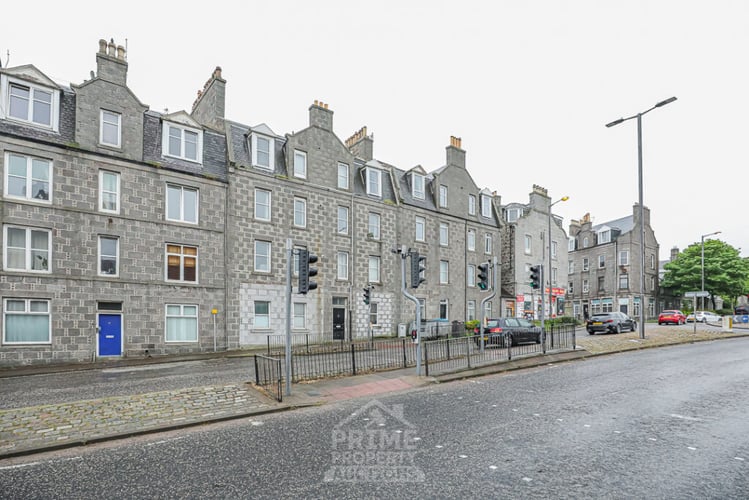 Main view of property at 31C Skene Square, Aberdeen, AB25 2UP