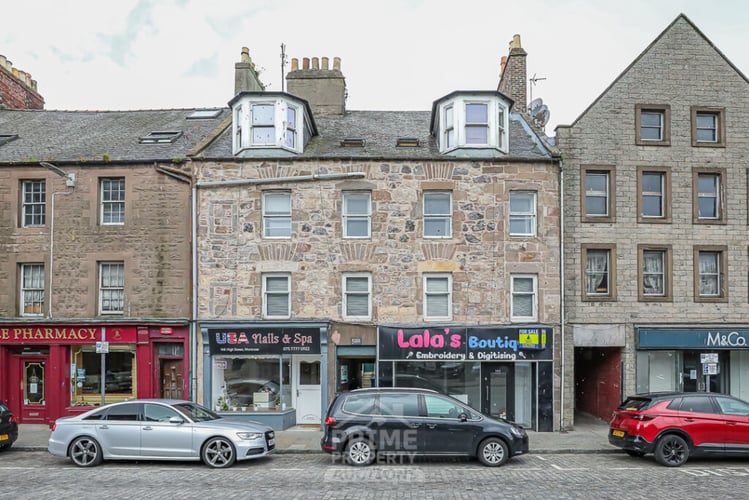 Main view of property at 146C High Street, Montrose, DD10 8JB