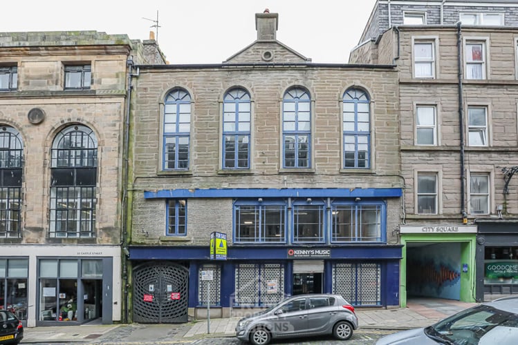 Main view of property at 29-31 Castle Street, Dundee, DD1 3AD