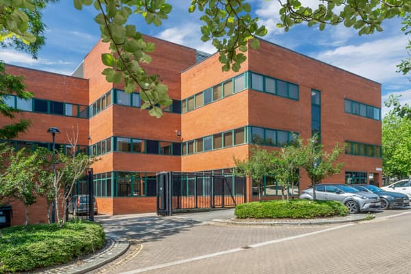 Preview of property Charter House 426 Avebury Boulevard, Flat 9, Milton Keynes, MK9 2HS