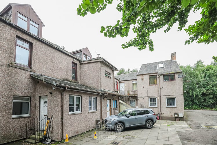 Main view of property at 9B Holytown Road, Bellshill, ML4 1ED