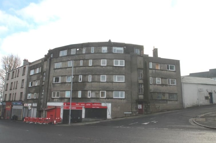 Main view of property at 3/1, 7 East William Street, Greenock, PA15 4TD