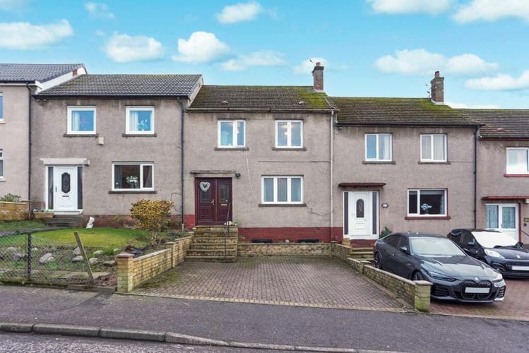 Main view of property at 35 Castle View, Perth, PH1 2JJ