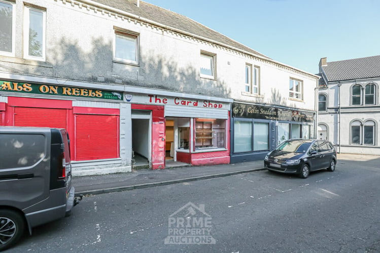 Main view of property at 12 Station Road, Cowdenbeath, KY4 9SG
