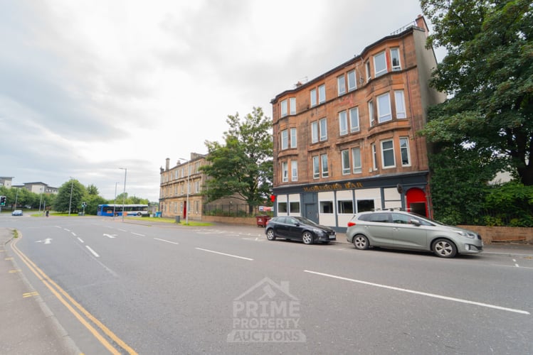 Main view of property at 11 Meadowside Street, Flat 1-3, Renfrew, PA4 8SP