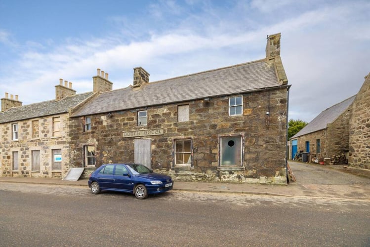 Main view of property at 52 High Street, Fraserburgh, aberdeen, AB43 6LF