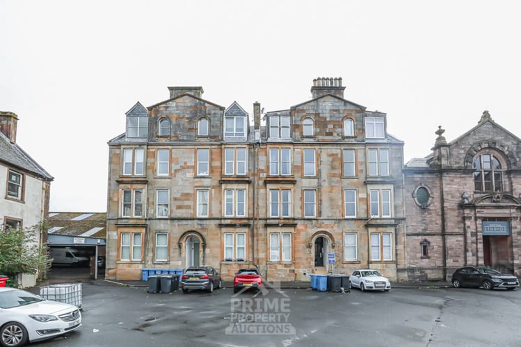 Main view of property at 2, Flat 2/1 George Square, Greenock, PA15 1QP