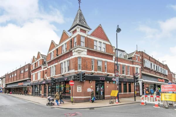 Preview of property Flat 2, 42-44 Upper Brook Street, Ipswich, IP4 1DR