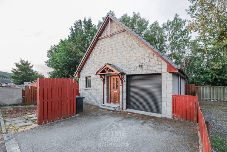Main view of property at 6 Elmbank Court, Blackburn, Aberdeen, AB21 0SS