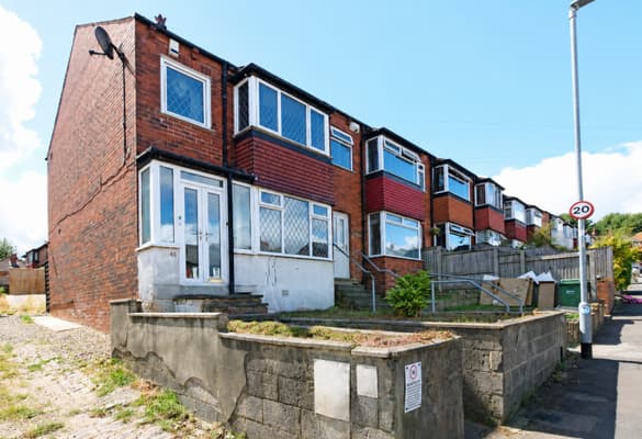 Preview of property 45 Benson Gardens, Leeds, LS12 4LA