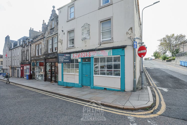 Main view of property at 19 Kirk Wynd, Kirkcaldy, KY1 1EH