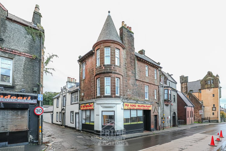 Main view of property at 2-6 Castle Street & 22 High Street, Maybole, KA19 7BX