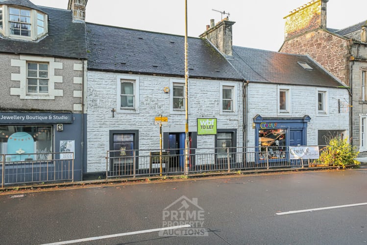 Main view of property at 30 Main Street Callander, Strirling, FK17 8DU