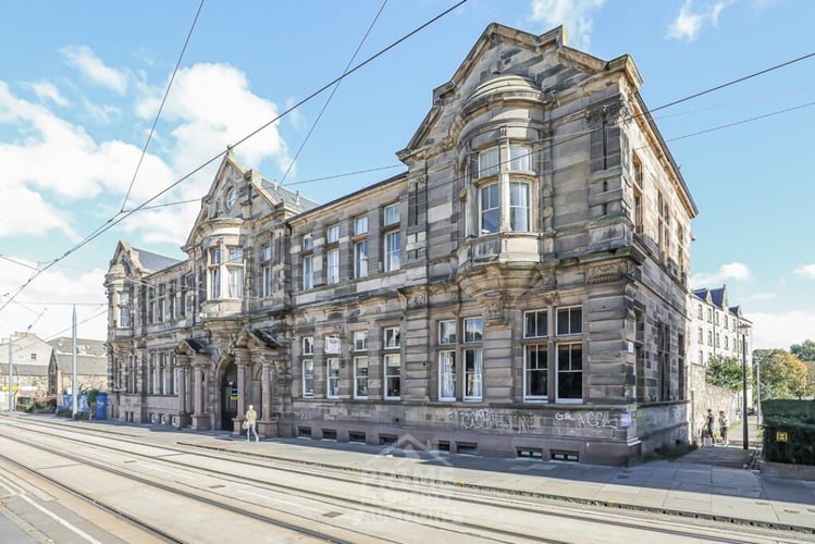 Main view of property at Basement 1 125 Constitution Street, Edinburgh, EH6 7BT