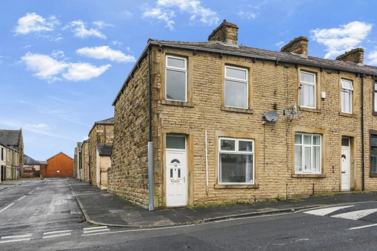 Main view of property at 35 Woodbine Road, Burnley, BB12 6RE